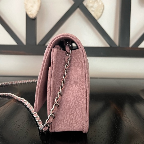 BRAND NEW STUNNING 24p Caviar Pink Wallet On Chain (woc) SHW - Picture 5 of 9